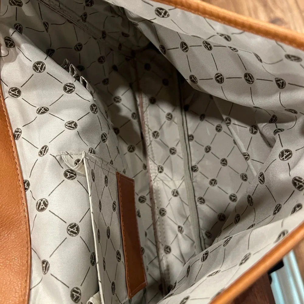 Andrew Phillips Vaqueta Napa laptop bag in used condition